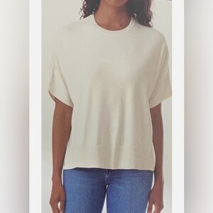 SPLENDID fine gauge knit crew neck top in cream, oversized size small